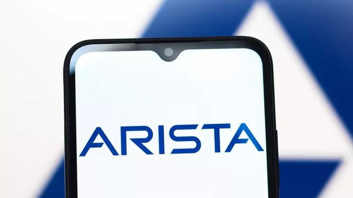 The Insider Sale That Wasn't: Arista's Pullback Is an AI Networking Gift