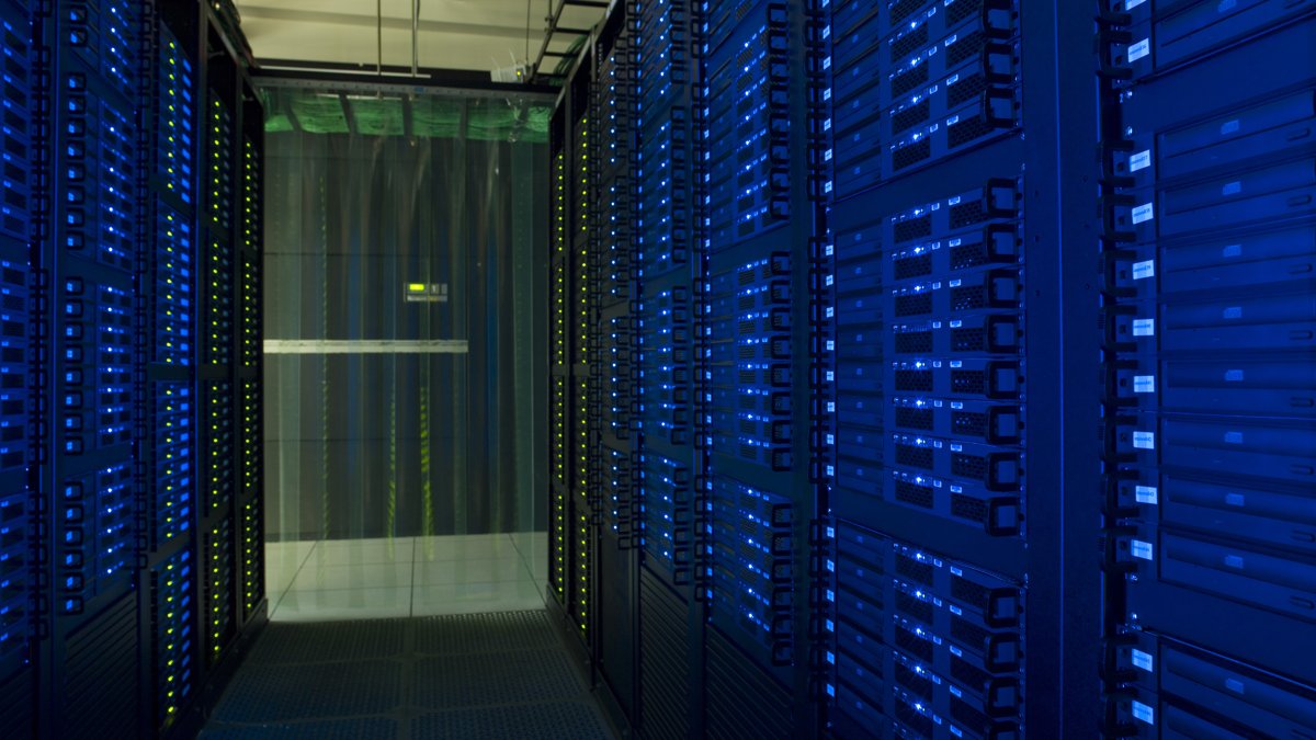 $ALAB Up 311% from 52-Week Low: The AI Connectivity Company Powering Every Data Center